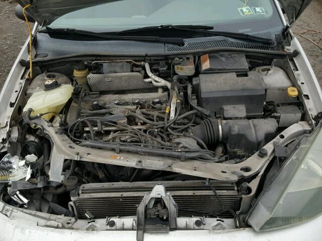 1FAFP38Z54W158269 - 2004 FORD FOCUS ZTS SILVER photo 7