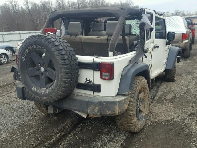 1J4GA39198L615224 - 2008 JEEP WRANGLER U WHITE photo 4