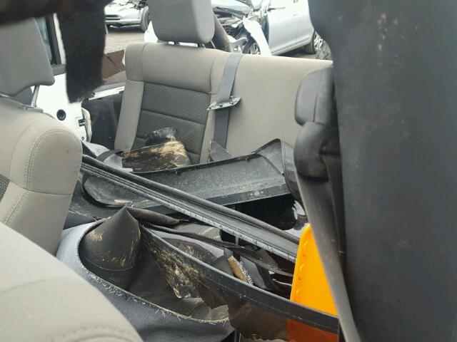 1J4GA39198L615224 - 2008 JEEP WRANGLER U WHITE photo 6