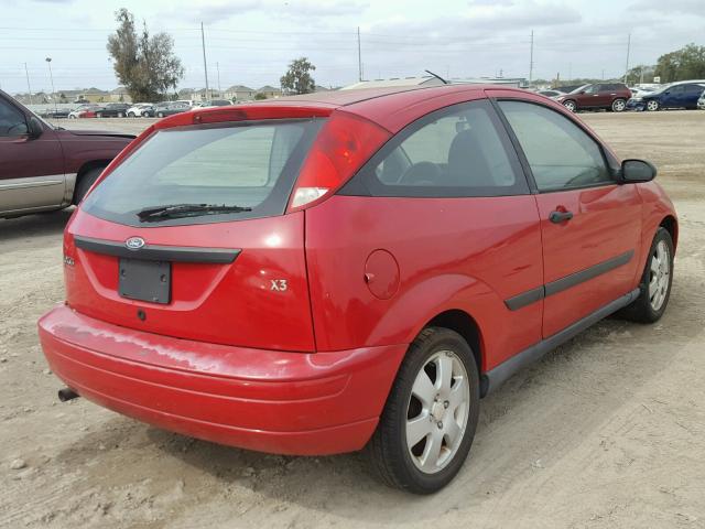 3FAFP31351R184309 - 2001 FORD FOCUS ZX3 RED photo 4