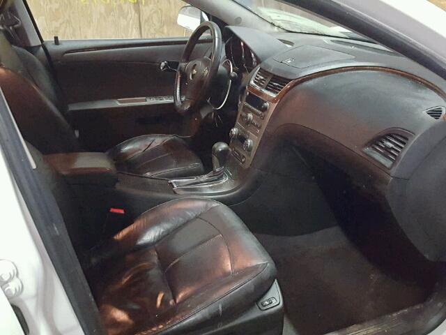 1G1ZE5E17BF270083 - 2011 CHEVROLET MALIBU LTZ 白色 照片 5