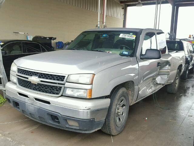 2GCEC19T761110816 - 2006 CHEVROLET SILVERADO TAN photo 2