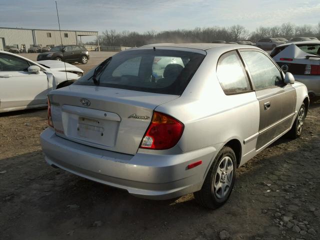 KMHCG35C45U327638 - 2005 HYUNDAI ACCENT GS SILVER photo 4