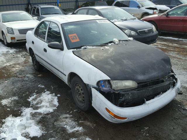 1Y1SK5266VZ414903 - 1997 GEO PRIZM BASE WHITE photo 1