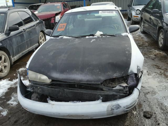 1Y1SK5266VZ414903 - 1997 GEO PRIZM BASE WHITE photo 9