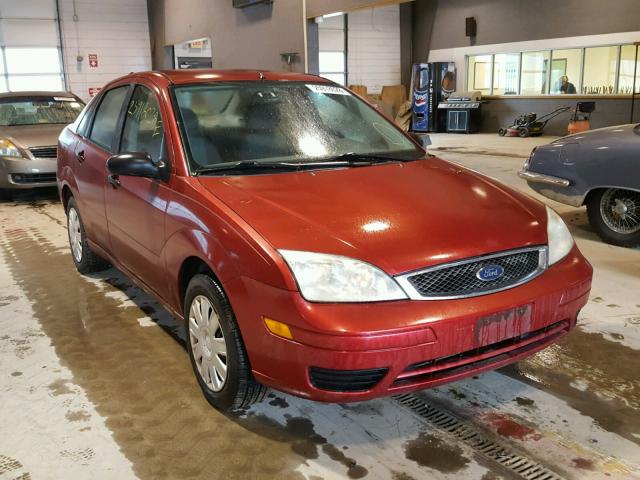 1FAFP34N85W281715 - 2005 FORD FOCUS ZX4 RED photo 1