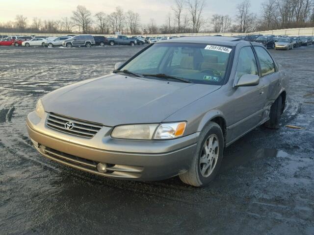 4T1BF22K3XU088428 - 1999 TOYOTA CAMRY LE SILVER photo 2