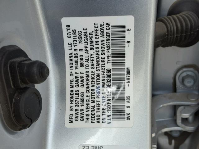 19XFA16579E039060 - 2009 HONDA CIVIC LX SILVER photo 10