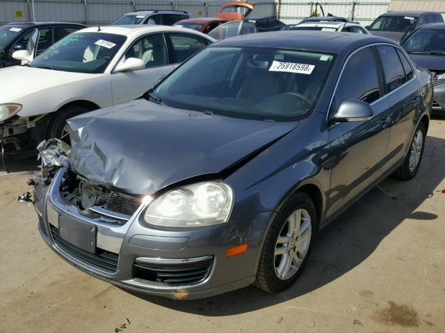 3VWEF71K67M189030 - 2007 VOLKSWAGEN JETTA WOLF GRAY photo 2