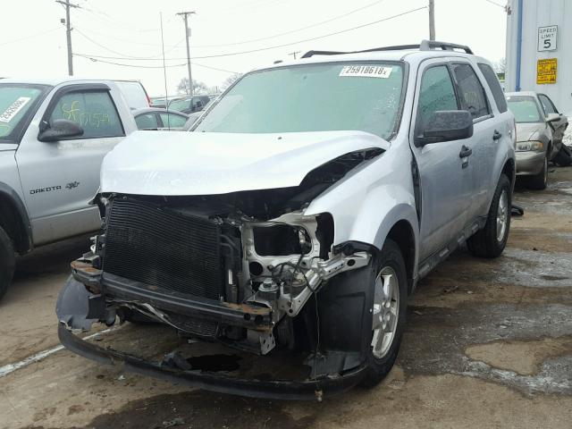 1FMCU0DGXAKA45358 - 2010 FORD ESCAPE XLT SILVER photo 2