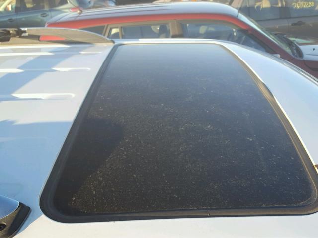 5LMFU28R43LJ12356 - 2003 LINCOLN NAVIGATOR WHITE photo 9