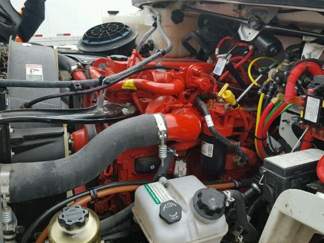 1FVACWFC0JHHR2306 - 2018 FREIGHTLINER M2 WHITE photo 7