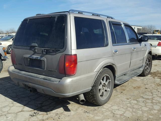 5LMPU28A5YLJ10895 - 2000 LINCOLN NAVIGATOR TAN photo 4