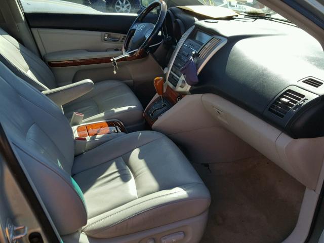 JTJGA31U350054489 - 2005 LEXUS RX 330 SILVER photo 5