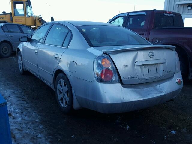 1N4AL11DX4C120837 - 2004 NISSAN ALTIMA BAS SILVER photo 3