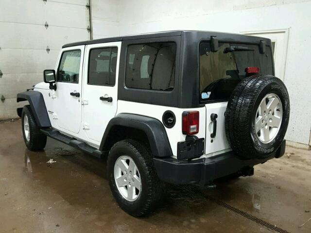 1C4HJWDG2CL134408 - 2012 JEEP WRANGLER U WHITE photo 3