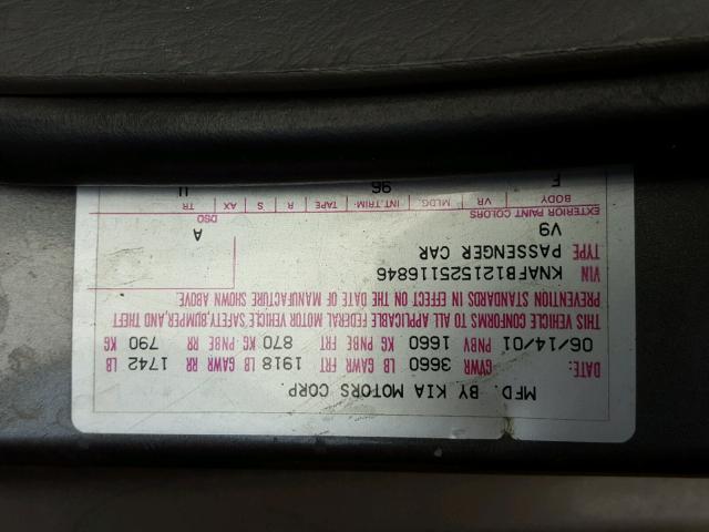 KNAFB121525116846 - 2002 KIA SPECTRA BA GRAY photo 10