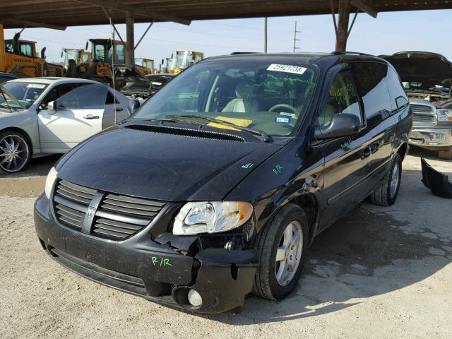 2D4GP44L97R111395 - 2007 DODGE GRAND CARA BLACK photo 2