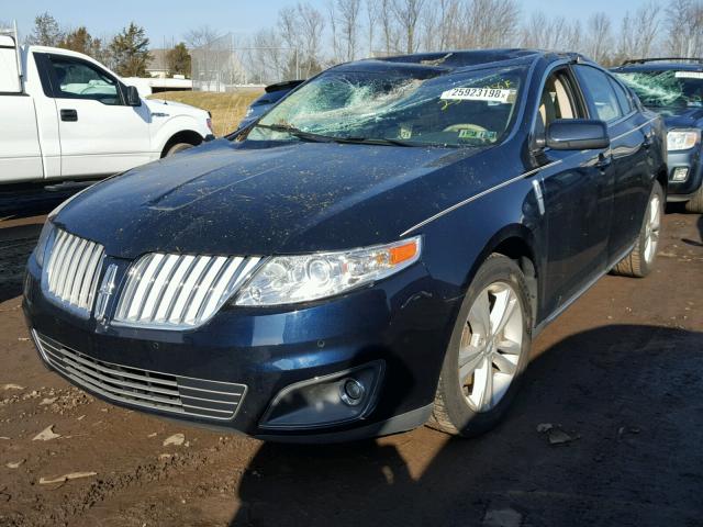 1LNHM93R39G606723 - 2009 LINCOLN MKS BLUE photo 2