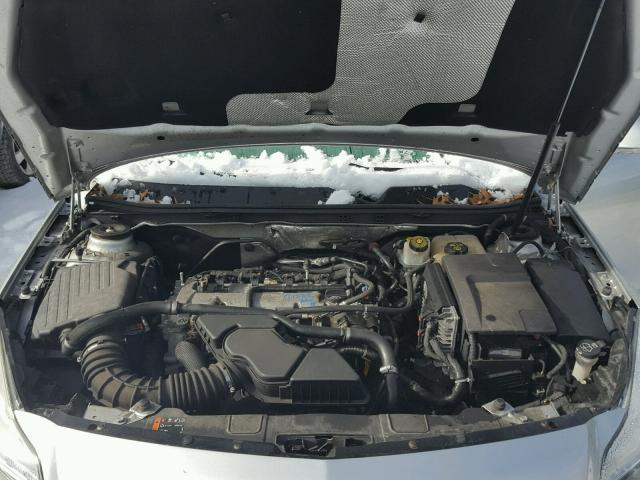 2G4GR5EK2C9157854 - 2012 BUICK REGAL SILVER photo 7