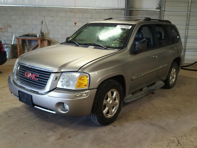 1GKDT13S322278639 - 2002 GMC ENVOY GOLD photo 2