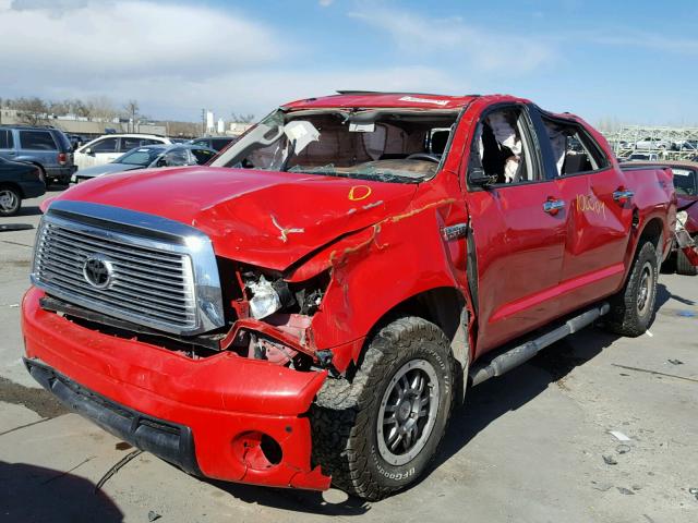 5TFDY5F13CX223748 - 2012 TOYOTA TUNDRA CRE RED photo 2