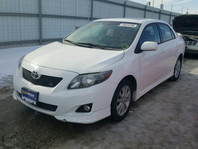 2T1BU4EE9AC401045 - 2010 TOYOTA COROLLA BA WHITE photo 2