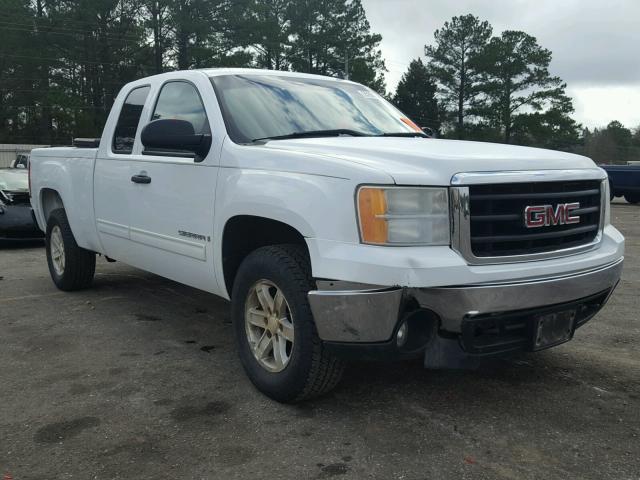 1GTEC19J98Z108008 - 2008 GMC SIERRA C15 WHITE photo 1