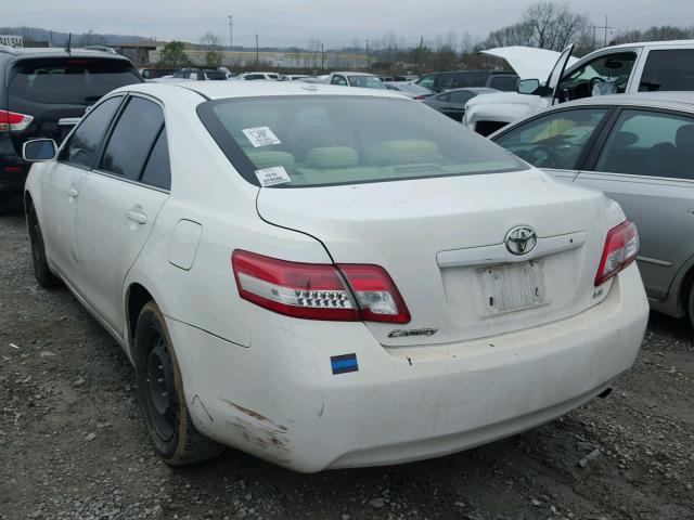 4T4BF3EK5AR018685 - 2010 TOYOTA CAMRY BASE WHITE photo 3