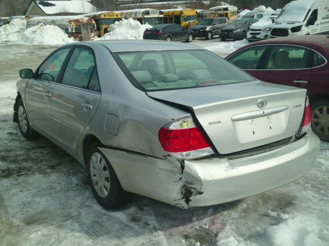 4T1BE32KX5U962733 - 2005 TOYOTA CAMRY LE SILVER photo 3