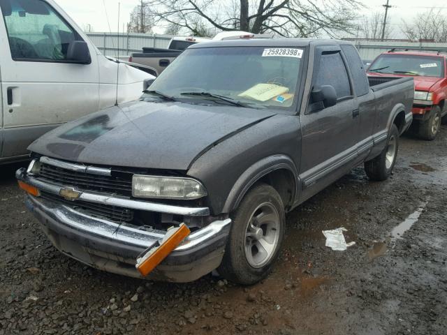 1GCCS19X0W8252662 - 1998 CHEVROLET S TRUCK S1 BROWN photo 2