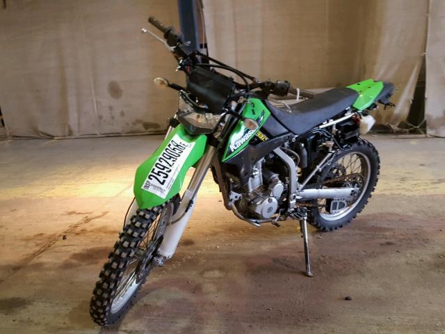 JKALXMT179DA00892 - 2009 KAWASAKI KLX250 S GREEN photo 2