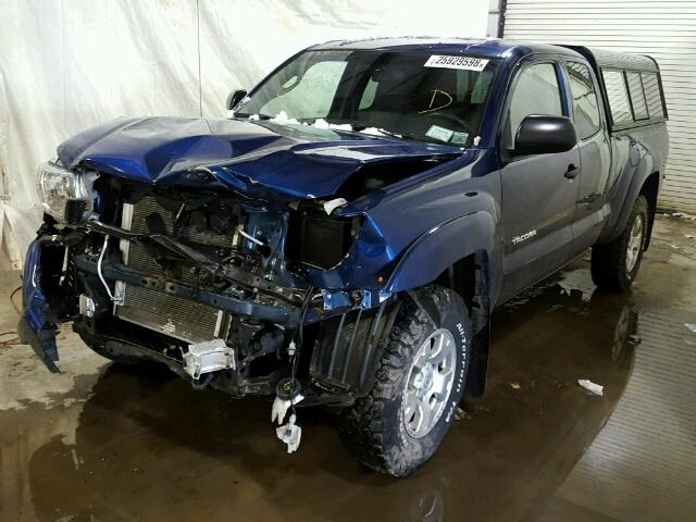 5TFUU4EN7EX089565 - 2014 TOYOTA TACOMA BLUE photo 2