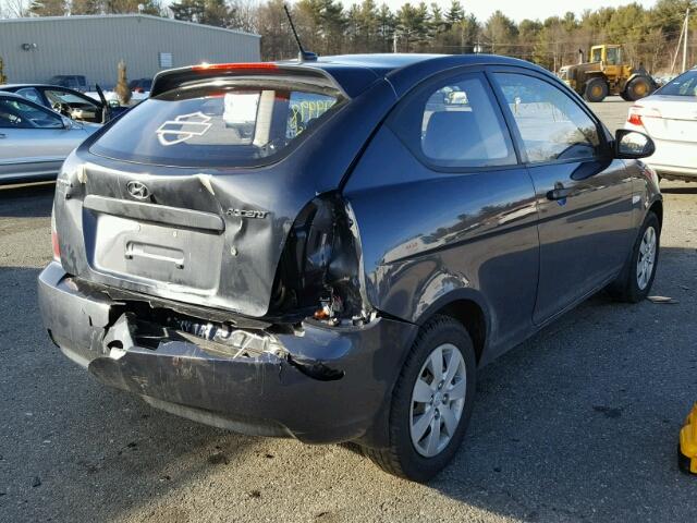 KMHCM36C79U106211 - 2009 HYUNDAI ACCENT GS GRAY photo 4