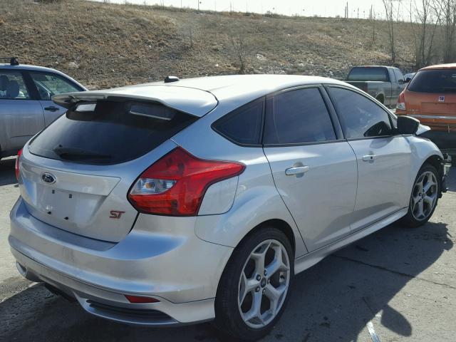 1FADP3L95EL293432 - 2014 FORD FOCUS ST SILVER photo 4