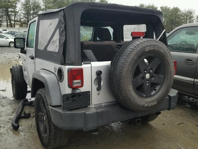 1J4GA2D18BL530500 - 2011 JEEP WRANGLER S SILVER photo 3