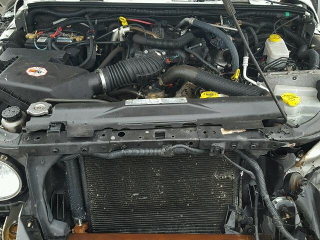 1J4GA2D18BL530500 - 2011 JEEP WRANGLER S SILVER photo 7