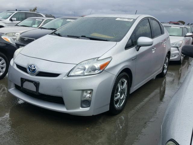 JTDKN3DU8A0054415 - 2010 TOYOTA PRIUS SILVER photo 2