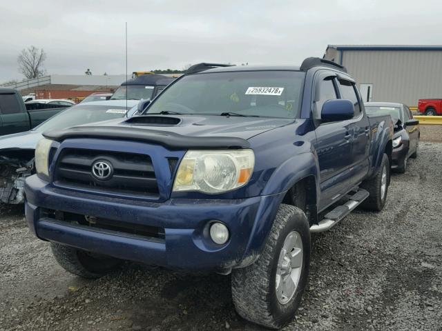 3TMMU52N56M002148 - 2006 TOYOTA TACOMA DOU BLUE photo 2