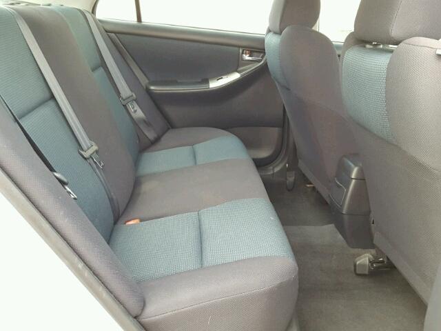 2T1BY30E85C475181 - 2005 TOYOTA COROLLA XR 银色 照片 6