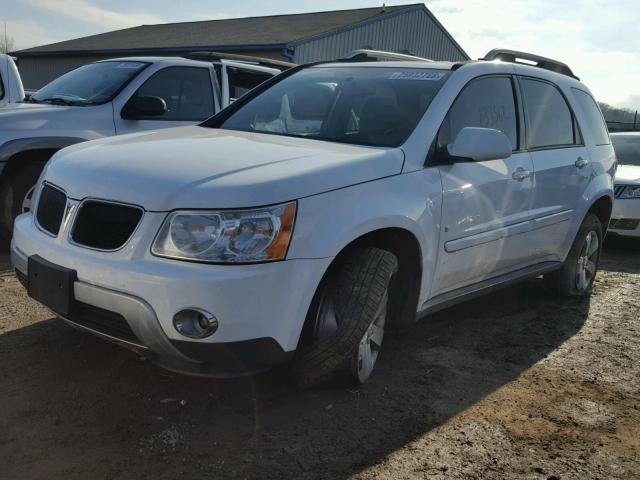 2CKDL43FX86005847 - 2008 PONTIAC TORRENT WHITE photo 2