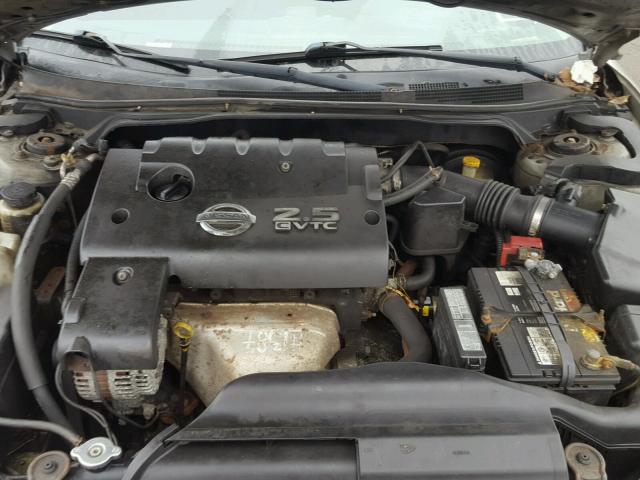 1N4AL11D52C159672 - 2002 NISSAN ALTIMA BAS SILVER photo 7