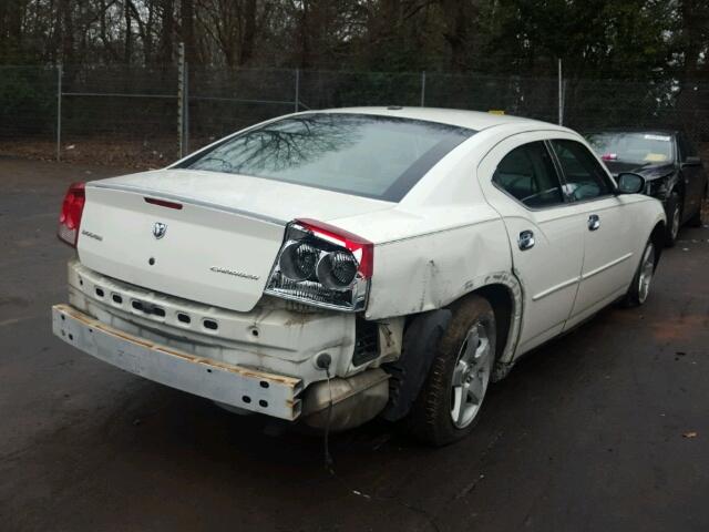 2B3KA43D79H551404 - 2009 DODGE CHARGER WHITE photo 4