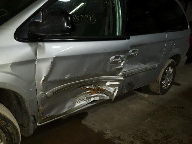 2A8GP54L86R775309 - 2006 CHRYSLER TOWN & COU GRAY photo 9