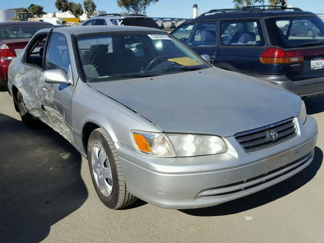 JT2BG22K0Y0527376 - 2000 TOYOTA CAMRY CE SILVER photo 1