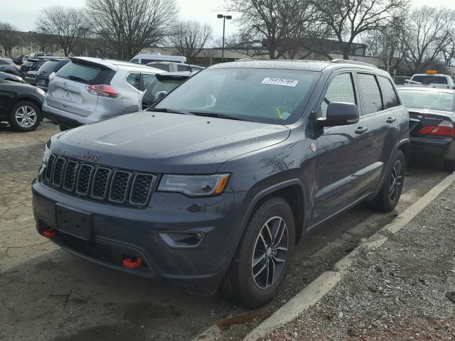 1C4RJFLT7HC873669 - 2017 JEEP GRAND CHER GRAY photo 2