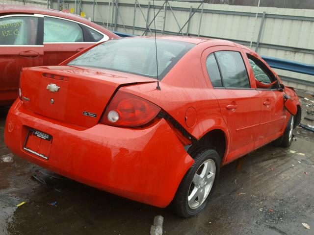 1G1AL52F157642941 - 2005 CHEVROLET COBALT LS RED photo 4