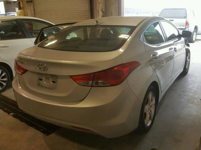 5NPDH4AE7DH387411 - 2013 HYUNDAI ELANTRA GL SILVER photo 4