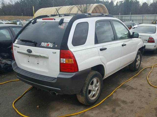 KNDJF724X77356159 - 2007 KIA SPORTAGE L WHITE photo 4