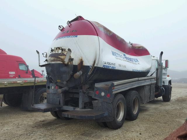 1M2P270CXXM041567 - 1999 MACK 600 RD600 WHITE photo 4